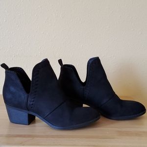 Rock & Candy black booties
